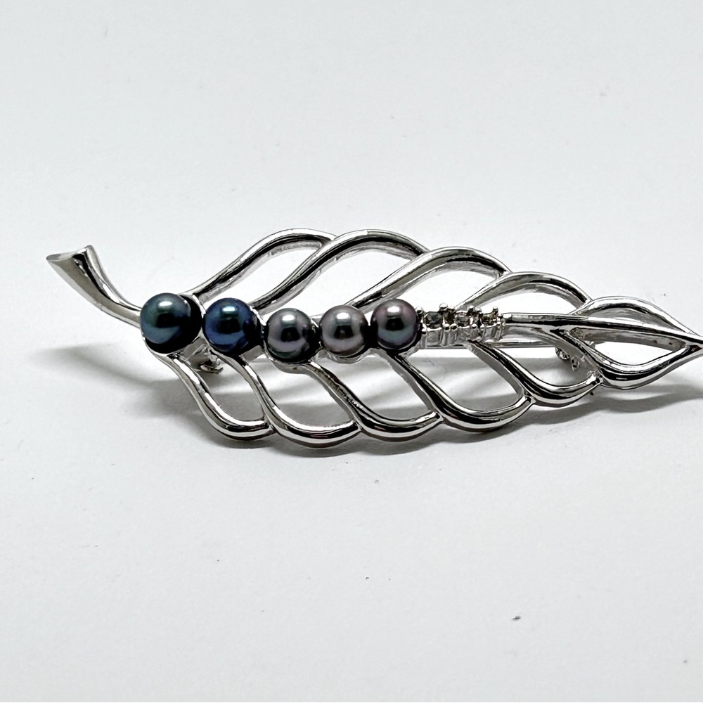 SNK, Vintage Silver Leaf Brooch With Blue, Gray Pearls And Crystals